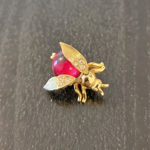 VINTAGE Trembler Tremble Bee Bug Insect Fly Brooch Pin Red Lucite Gold Crystals